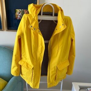 Size Medium yellow Gap Factory rain jacket.